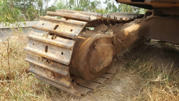 ขาย แบคโฮ KOMATSU PC30-6 เอกสารใบซื้อขาย เครื่องดี ปั้มเฟือง ช่วงล่าง 70\% ราคาต่อรองได้ครับ