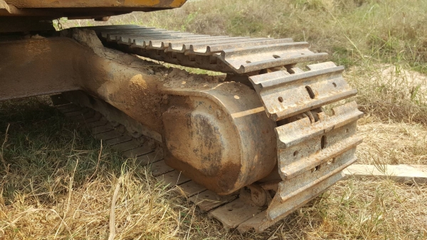 ขาย แบคโฮ KOMATSU PC30-6 เอกสารใบซื้อขาย เครื่องดี ปั้มเฟือง ช่วงล่าง 70\% ราคาต่อรองได้ครับ