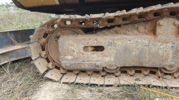 ขาย แบคโฮ KOMATSU PC30-6 เอกสารใบซื้อขาย เครื่องดี ปั้มเฟือง ช่วงล่าง 70\% ราคาต่อรองได้ครับ