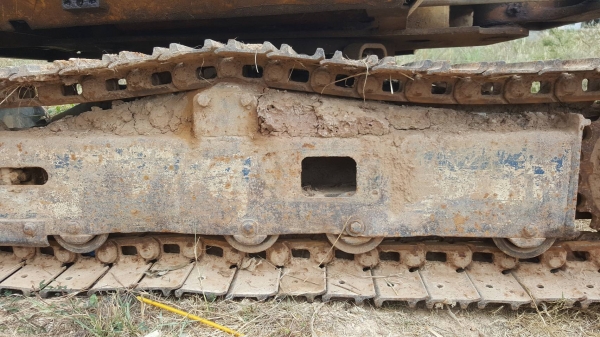 ขาย แบคโฮ KOMATSU PC30-6 เอกสารใบซื้อขาย เครื่องดี ปั้มเฟือง ช่วงล่าง 70\% ราคาต่อรองได้ครับ