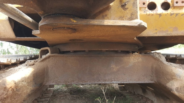 ขาย แบคโฮ KOMATSU PC30-6 เอกสารใบซื้อขาย เครื่องดี ปั้มเฟือง ช่วงล่าง 70\% ราคาต่อรองได้ครับ