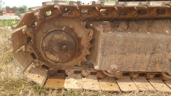 ขาย แบคโฮ KOMATSU PC30-6 เอกสารใบซื้อขาย เครื่องดี ปั้มเฟือง ช่วงล่าง 70\% ราคาต่อรองได้ครับ