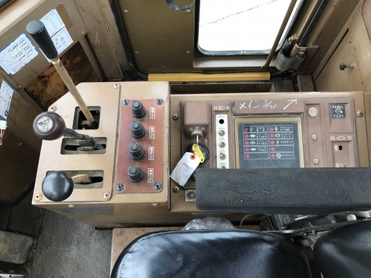 CAT 936E นำเข้าตรงจากญี่ปุ่น รถสวย สภาพดีมาก ๆ เลยครับ CAT 936E นำเข้าตรงจากญี่ปุ่น รถสวย สภาพดีมาก ๆ เลยครับ