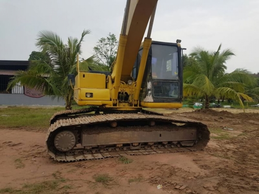 KOMATSU PC 200-6 KOMATSU PC 200-6