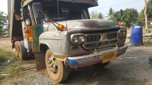 ISUZU หัวยาวหัวดั้ม