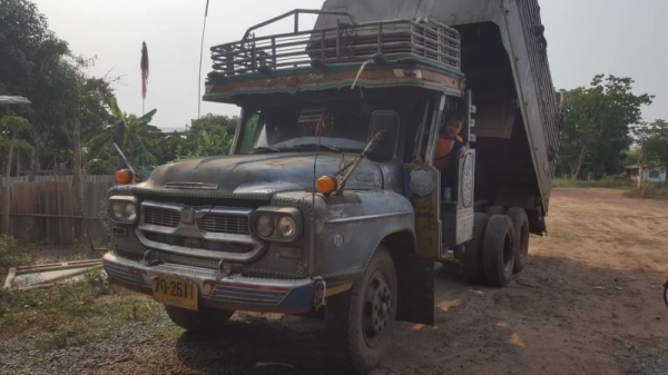 ISUZU หัวยาวหัวดั้ม