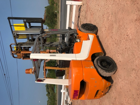 Tcm โฟคลิฟท์ 3ตัน เกียร์ออโต้ Tcm โฟคลิฟท์ 3ตัน เกียร์ออโต้