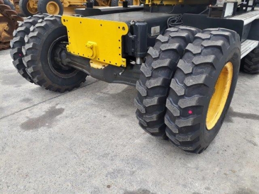 รถขุดล้อยาง PW130ES-6K มีลายหัวเจาะ มือสองยุโรป