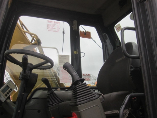 รถขุดล้อยาง PW130ES-6K มีลายหัวเจาะ มือสองยุโรป