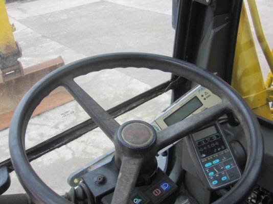 รถขุดล้อยาง PW130ES-6K มีลายหัวเจาะ มือสองยุโรป