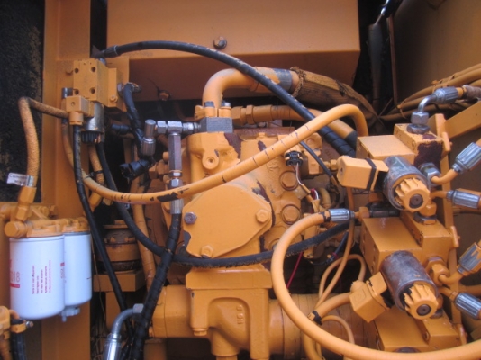 รถขุดล้อยาง PW130ES-6K มีลายหัวเจาะ มือสองยุโรป