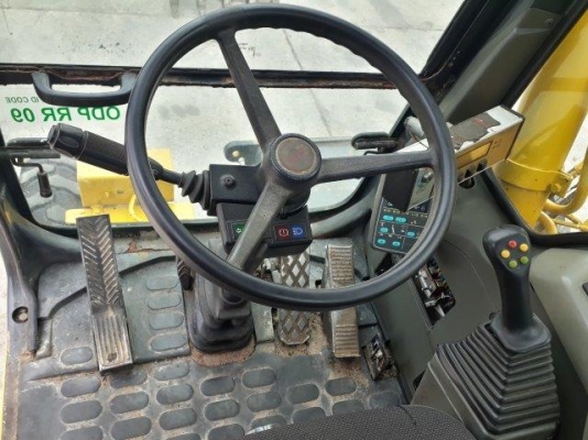 รถขุดล้อยาง PW130ES-6K มีลายหัวเจาะ มือสองยุโรป