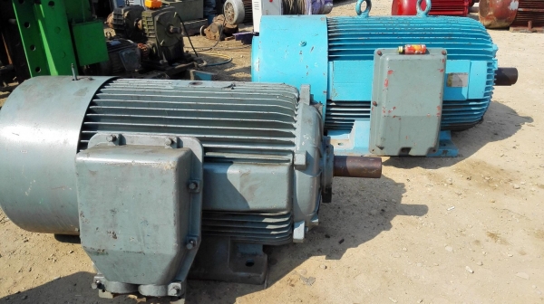 มอเตอร์ไฟฟ้ากำลังยุโรปเยอรมัน SCHORCH GERMANY รอบ 4 POLE 1485 RPM 380V เข้ามา 4 ขนาด หมุนนิ่มพร้อมใช มอเตอร์ไฟฟ้ากำลังยุโรปเยอรมัน SCHORCH GERMANY รอบ 4 POLE 1485 RPM 380V เข้ามา 4 ขนาด หมุนนิ่มพร้อมใช