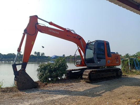 ขายจ้า..HITACHI ZX120-E เก่าใน สภาพดี ใช้งานมาน้อย เครื่องปั๊มแห้ง  เอกสารอินวอย พร้อมใช้ โทร 089-3818694 จ๊อย
