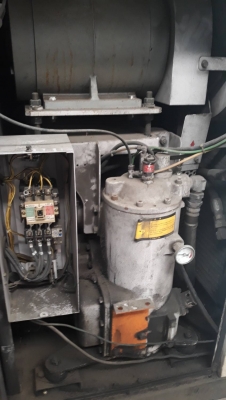 ป๊มลมAIRMAN SAS15P ขายค่ะ รับประกันและตรวจเช็คเครื่อง 6 เดือนขนส่งเฉพาะปริมณฑล เครื่องพร้อมใช้งาน