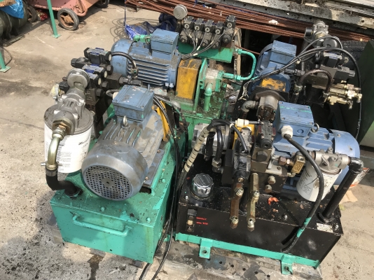 ( เหลือ 1 ชุดครับ )ขายชุดปั๊มน้ำมันไฮโดรลิค ขนาด 3HP. 380V พร้อมวาล์วคอนโทรล 110vac สภาพสวย อุปกรณ์ครบ พร้อมใช้งาน มี 10ชุดราคา 12,500 บาท