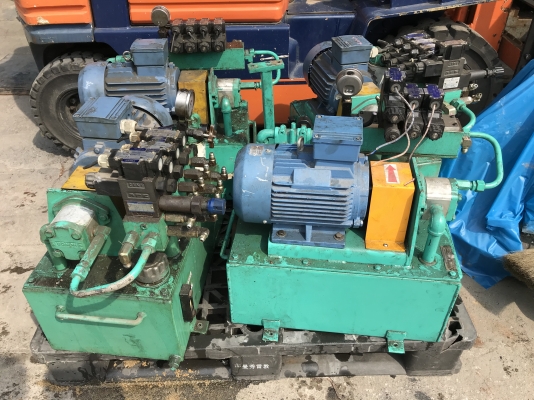 ( เหลือ 1 ชุดครับ )ขายชุดปั๊มน้ำมันไฮโดรลิค ขนาด 3HP. 380V พร้อมวาล์วคอนโทรล 110vac สภาพสวย อุปกรณ์ครบ พร้อมใช้งาน มี 10ชุดราคา 12,500 บาท