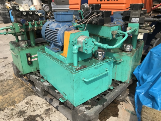 ( เหลือ 1 ชุดครับ )ขายชุดปั๊มน้ำมันไฮโดรลิค ขนาด 3HP. 380V พร้อมวาล์วคอนโทรล 110vac สภาพสวย อุปกรณ์ครบ พร้อมใช้งาน มี 10ชุดราคา 12,500 บาท