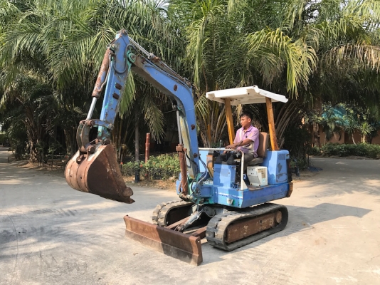 ขายแบคโฮ MITSUBISHI HANIX H27(เท่าPC30) เดิมจากญี่ปุ่น100\% ทำงานสมบูรณ์ทุกระบบ รับรองไม่ผิดหวัง 165,000 เท่านั้น!!