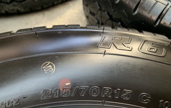 ยางใหม่ป้ายแดง 215-70-15 Bridgestone ปี 19 ใหม่ๆ ยกห้าง