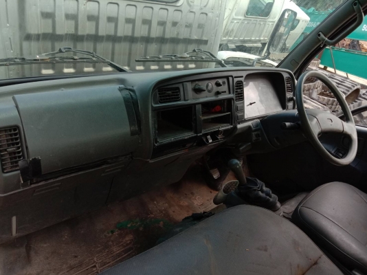 SALE *สินค้าเก่านอก หัวเก๋งรถบรรทุก4ล้อใหญ่ ,6ล้อเล็ก /CABIN MITSUBISHI CANTER (มีขาหน้า/มีขาหลัง/รุ่นยกหัวไม่ได้)