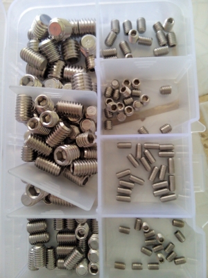 น๊อตตัวหนอนสแตนเลสแบ่งขาย