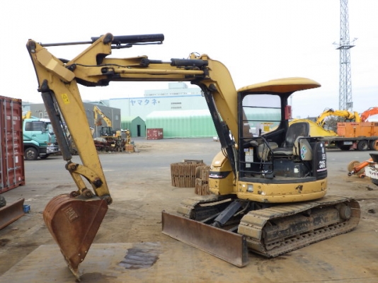 ขายรถขุด CAT 305SR คอนโทรลสั้น ปั๊มนิ้ว นำเข้าเองจากญี่ปุ่น สภาพสวยพร้อมใช้ ถึงเร็วๆนี้ครับ