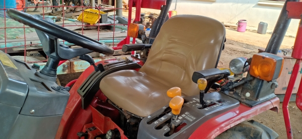 รถไถ รถไถ