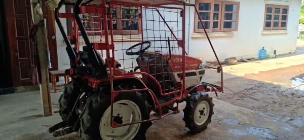 รถไถ รถไถ