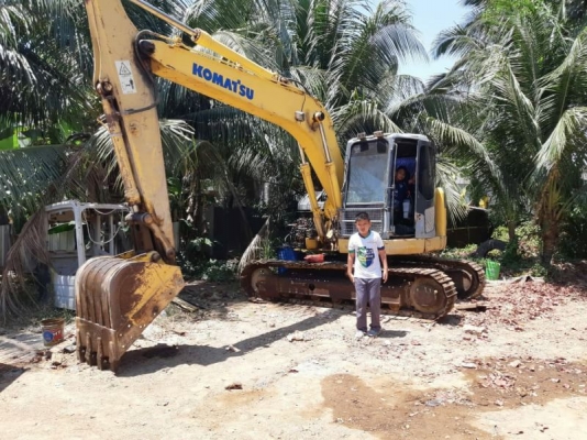 ขายแบคโฮKOMATSU PC128-7 รถสวยพร้อมใช้เอกสารอินวอยราคา550,000 ขายแบคโฮKOMATSU PC128-7 รถสวยพร้อมใช้เอกสารอินวอยราคา550,000