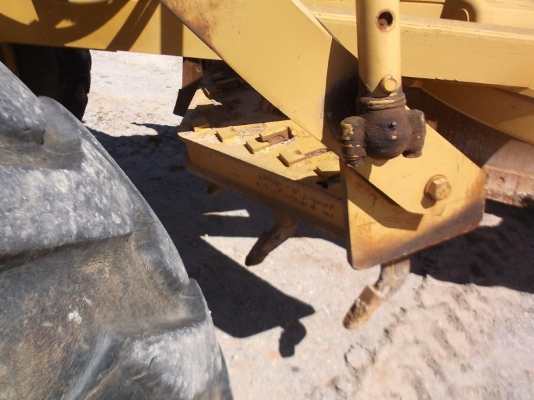 ขายรถเกรด 140G#72V11000 from USA พร้อม Scarifier หน้า สอบถามได้เลยครับ 092-929-9942 ธีรเทพครับ ขายรถเกรด 140G#72V11000 from USA พร้อม Scarifier หน้า สอบถามได้เลยครับ 092-929-9942 ธีรเทพครับ