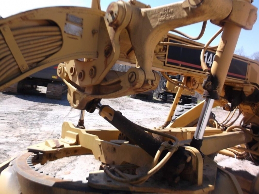 ขายรถเกรด 140G#72V11000 from USA พร้อม Scarifier หน้า สอบถามได้เลยครับ 092-929-9942 ธีรเทพครับ ขายรถเกรด 140G#72V11000 from USA พร้อม Scarifier หน้า สอบถามได้เลยครับ 092-929-9942 ธีรเทพครับ