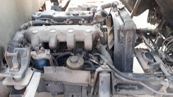 รถบรรทุกตู้ 6 ล้อ ISUZU NPR 110 แรง