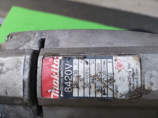 ขายสว่านไฟฟ้าเจาะปูน 4 หุน มือ2 ยี่ห้อ MAKITA รุ่น 8420V ขายสว่านไฟฟ้าเจาะปูน 4 หุน มือ2 ยี่ห้อ MAKITA รุ่น 8420V