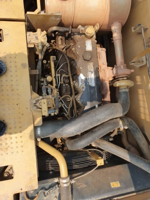 ขาย 1,290,000 CAT 320 D เล่มทะเบียน ไฟฟ้าครบ เครื่องดี ปั้มแรง โซ่ใหม่ เอวแน่น รถสวยพร้อมใช้เอกสารพร้อมโอน รถอยู่ ลำปาง 090-772-3710 090-772-3708