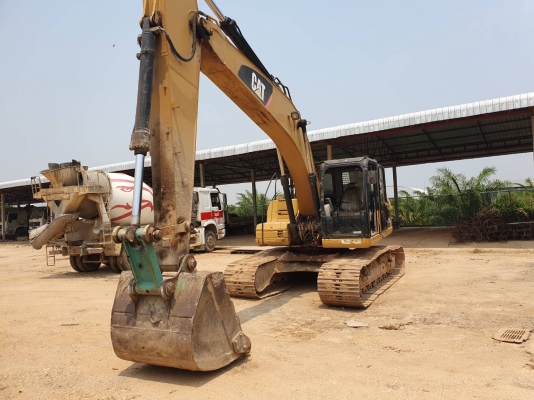 ขาย 1,290,000 CAT 320 D เล่มทะเบียน ไฟฟ้าครบ เครื่องดี ปั้มแรง โซ่ใหม่ เอวแน่น รถสวยพร้อมใช้เอกสารพร้อมโอน รถอยู่ ลำปาง 090-772-3710 090-772-3708 ขาย 1,290,000 CAT 320 D เล่มทะเบียน ไฟฟ้าครบ เครื่องดี ปั้มแรง โซ่ใหม่ เอวแน่น รถสวยพร้อมใช้เอกสารพร้อมโอน รถอยู่ ลำปาง 090-772-3710 090-772-3708