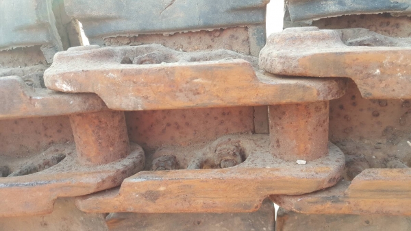 ขายแทรคเหล็กก๊อบยาง สำหรับรถขุดขนาดPC/SK 60-75  ขนาดแทรค 450*15.2*39ข้อ ร่องด้านใน 5 ซม.