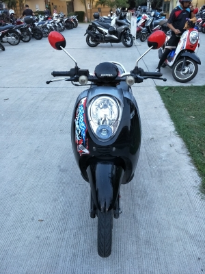 Scoopy I (0842951914) Scoopy I (0842951914)
