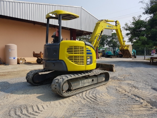 รถขุดโคมัสสุPC40MR2เก่าญี่ปุ่น รถขุดโคมัสสุPC40MR2เก่าญี่ปุ่น