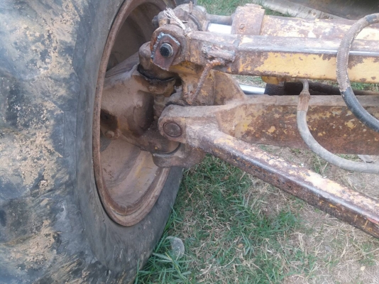 ขายรถ เกรด 120 G สภาพพร้อมไช้