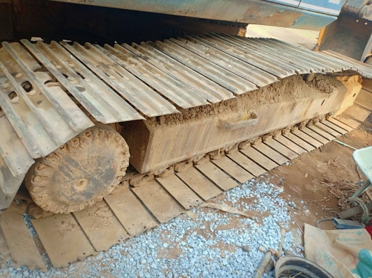 ขาย KOMATSU 200-3LC เดิมๆแรงๆพร้อมใช้ ขาย KOMATSU 200-3LC เดิมๆแรงๆพร้อมใช้