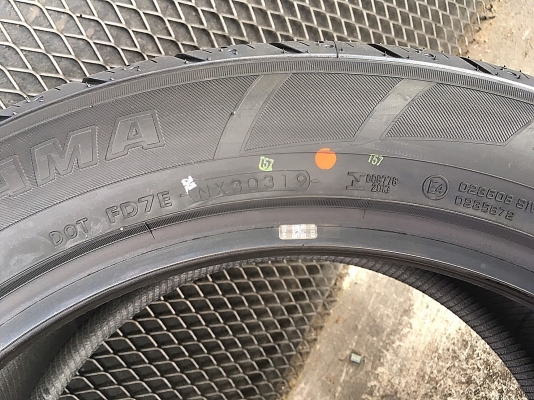 YOKOHAMA PARADA 265/50R20 ปี19 ราคาเส้นละ 7,500 บาท