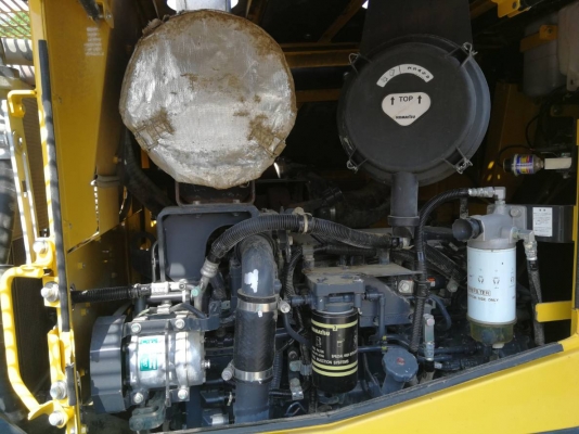 โปรโมชั่นครบรอบ 5ปี ขายถูก KOMATSU WA320-6 สภาพสวย นำเข้าจากญี่ปุ่น โทร.090-986-2521 อ๊อบ