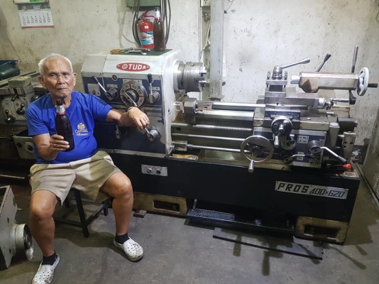 **ขายถูกๆเครื่องกลึงมือสองจากญี่ปุ่น** TUDA 5 Feet 400x620 มม. สวย แน่นๆ เงียบๆทุกเกียร์ พร้อมใช้งานครับ