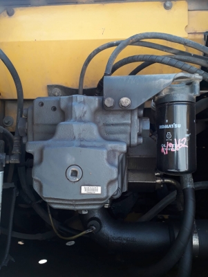 ขายรถแบคโฮ KOMATSU PC200-8 เอกสารเล่ม ราคา 1280000