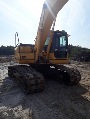 ขายรถแบคโฮ KOMATSU PC200-8 เอกสารเล่ม ราคา 1280000