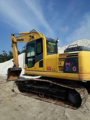 ขายรถแบคโฮ KOMATSU PC200-8 เอกสารเล่ม ราคา 1280000
