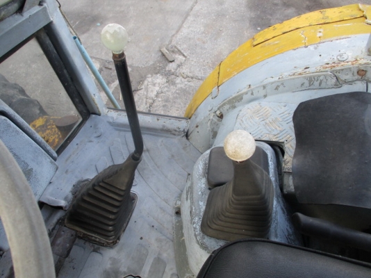 ขาย รถตักหน้าขุดหลัง JCB 3CX เล่มทะเบียน ราคา 320,000 บาท 084-5424150