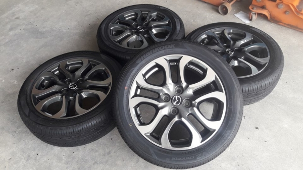 ขายล้อแม็ก mazda2 16"
