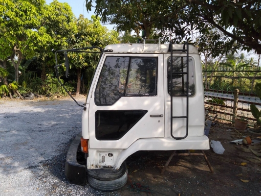 ขาย หัวสิบล้อ มิตซู  เฉินหลง  อุปกรณ์ครบ